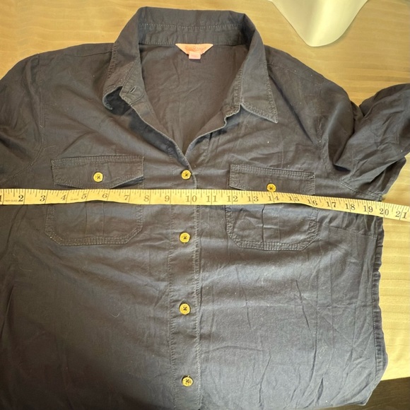 Lilly Pulitzer Navy Top with Pink Label - Picture 4 of 7